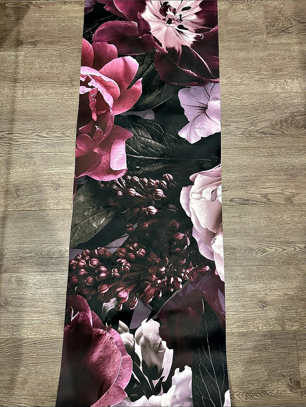 Moody Floral Wallpaper
